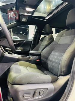 تۆیۆتا ڕاڤ 4